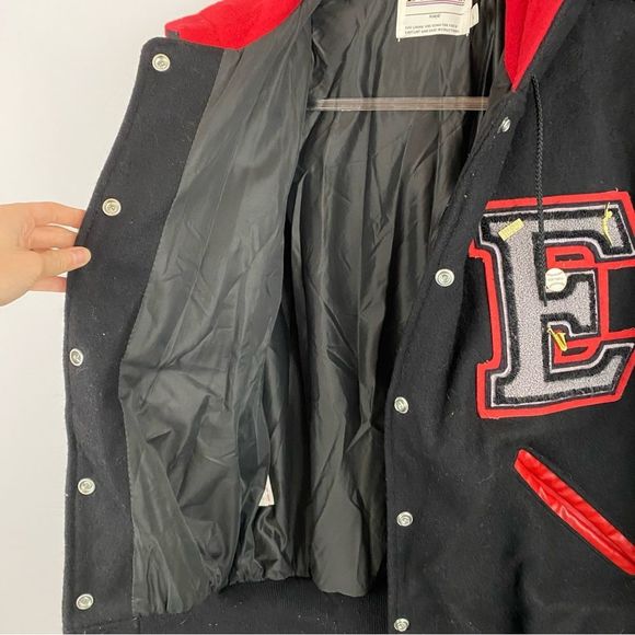 Delong • Vintage Letterman Jacket - Picture 5 of 9